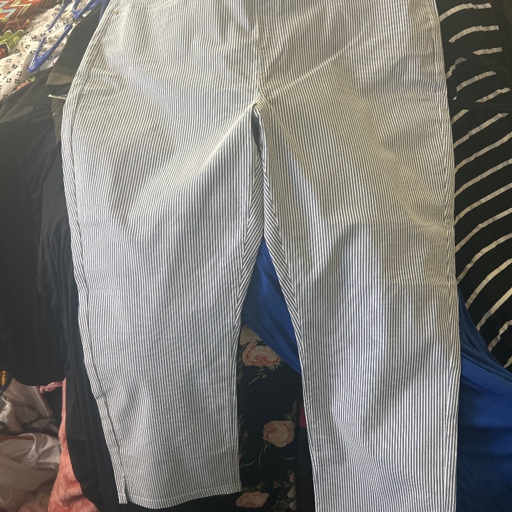 Blue and white striped pants, stretch sear sucker pants. Newnever worn